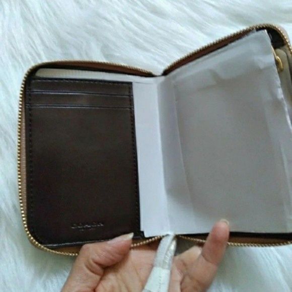 COACH TOTE BAG AND WALLET SET NWOT - Picture 8 of 11